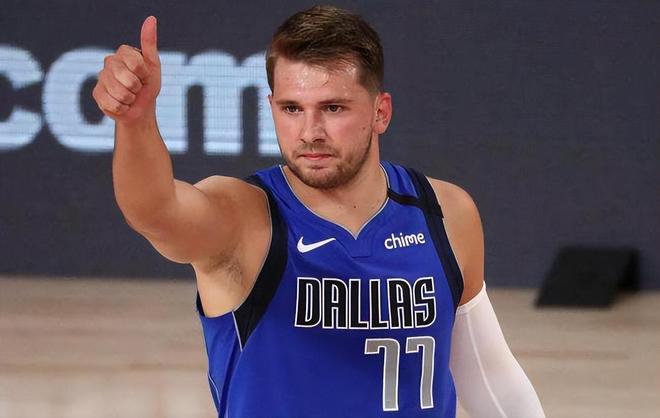 勇士锋线一 勇士锋线一