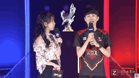 确保比赛中 确保比赛中